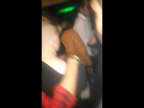 Sa iti cante Florin Salam si tu sa dormi! Asta inseamna sa fii mafiot. Plus 50 de lire intrarea