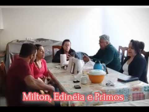 Cantando com os primos em nossa casa. #harpacristã (Cover) Divino Companheiro.