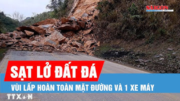 Sạt lở trên Quốc lộ 6, một xe máy bị vùi lấp