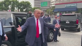 Trump stops by West LA for ice cream