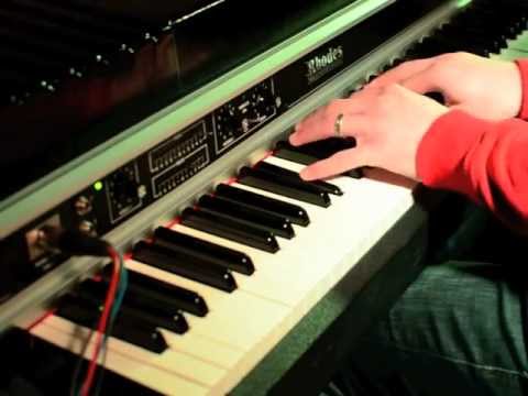 Rhodes MK1 Stage vs. MK2 Stage vs. MK2 - Suitcase pre
