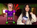 SOFIA ESCAPES GRUMPY GRAN IN ROBLOX (OBBY)