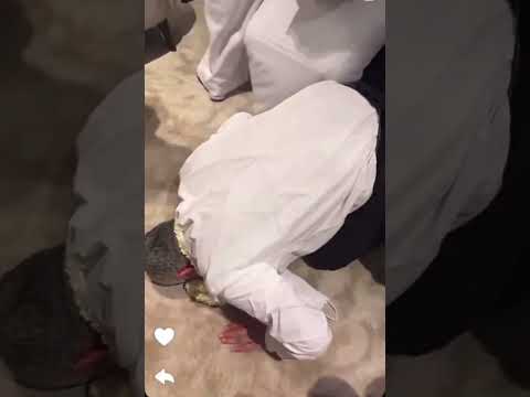 لحظة وصول حميدان التركي إلى السعودية