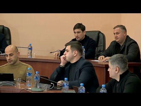გორელმა და თელაველმა საჯარო მოხელეებმა ხელფასები გაიზარდეს | ხალხის პრობლემები მოუგვარებელია