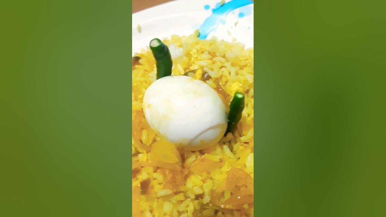asmr-eating-fried-rice-egg-green-chilli-shorts-viral-eating