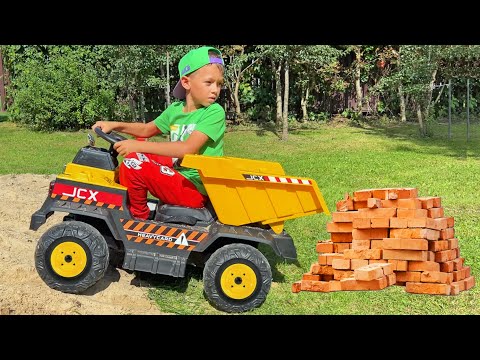 Видео: Sofia and Max play with Cars on a Construction Site for Kids