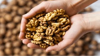 Throw a walnut in boiling water! This secret was told to me by my grandmother!