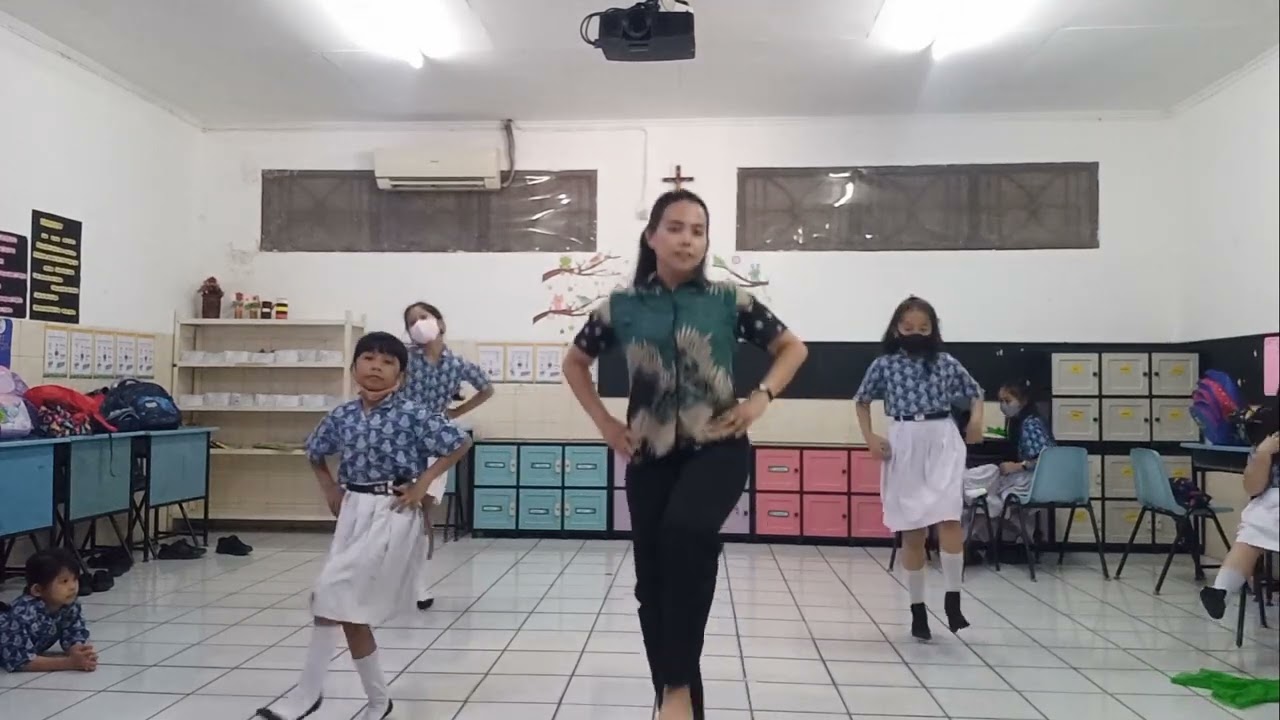 Christmas Time is Here Dance