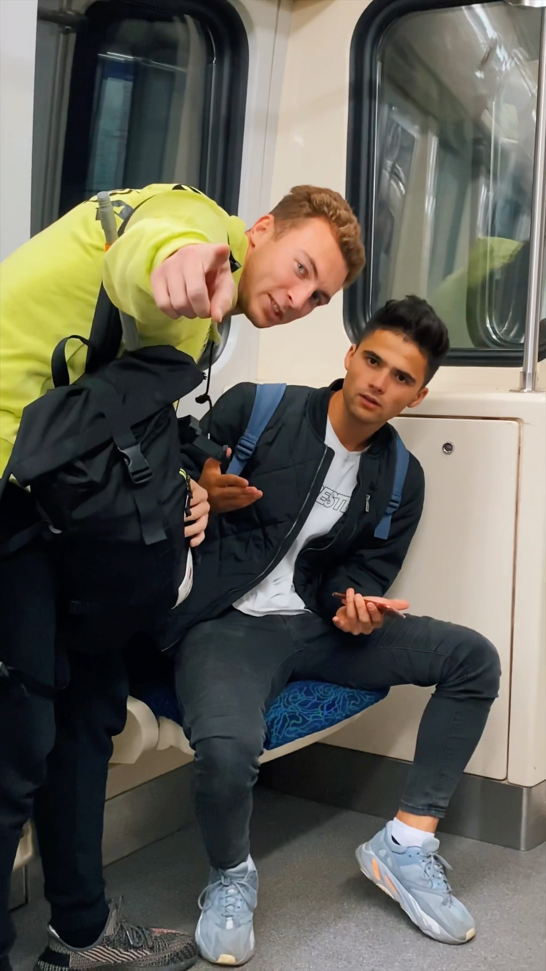 Dropping Wallet Experiment: Unexpected Results? #kiryakolesnikov #prank #socialexperiment