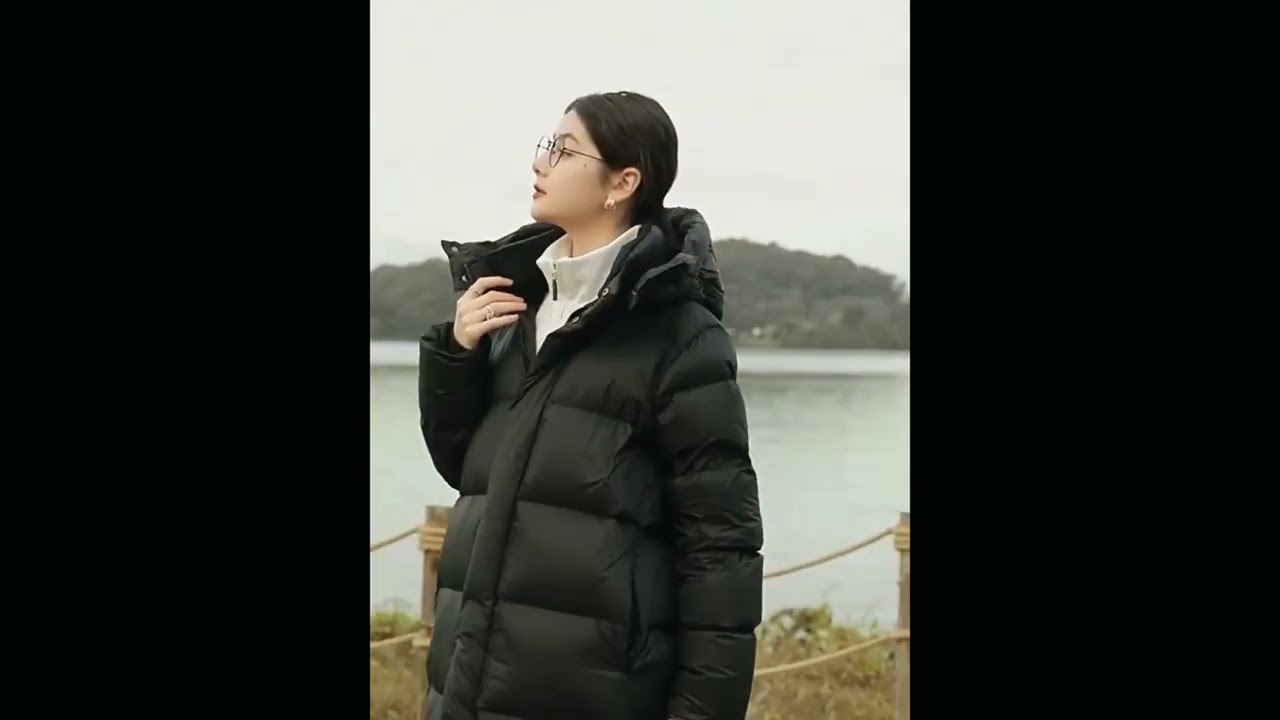 Women's Winter Water-Resistant Thickened Knee Length Lightness Hooded Down Jacket Long Puffer