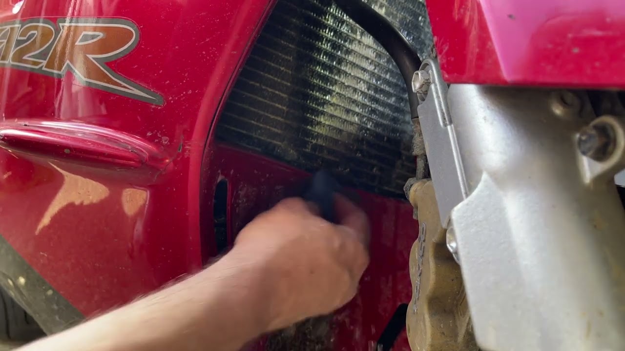 ZX12r Overheat Issue - YouTube