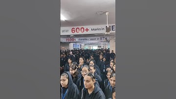 eSaral Gurukul me ye kaun aaya 😱 Huge Crowd Reaction ❤️| IIT Motivation #shorts #esaral #iit #jee