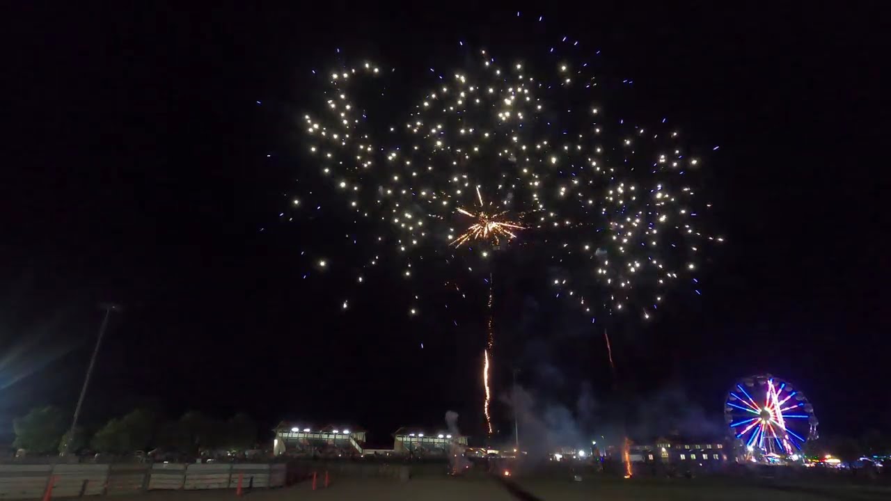 Armidale Show 2026 - 150th Show Fireworks Spectacular (Night #1)