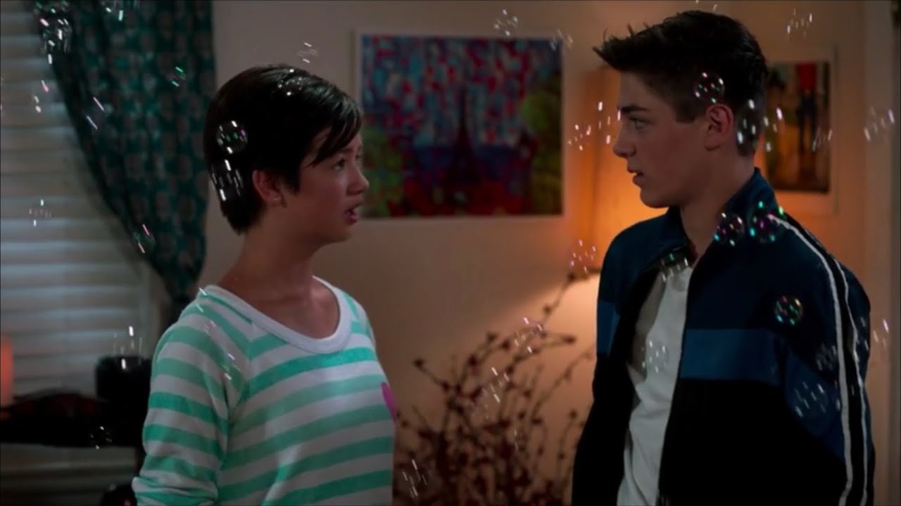 Andi Mack S03e01 Andi Tells Jonah Theyre ‘just Friends Youtube 