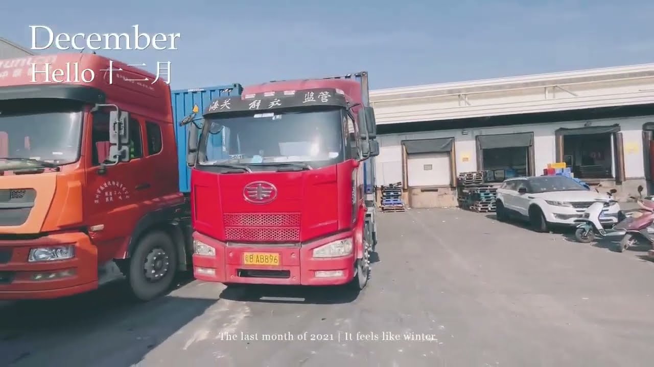 Busy daily work of SDI LOGISTICS warehouse