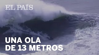 Una OLA de 13 METROS deja inconsciente a un SURFISTA