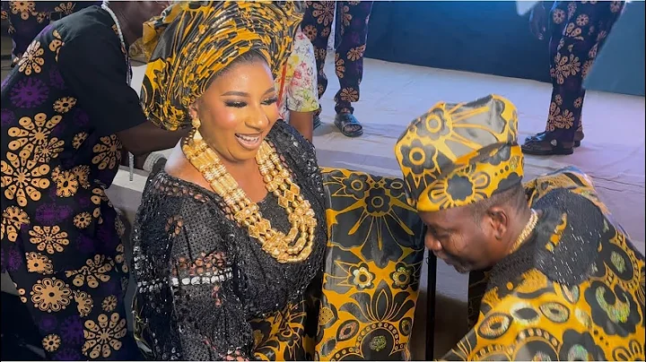 LOVEUP MOMENT OF MIDE MARTINS & AFEEZ OWO AT LAJE LAJE MOVIE PREMIERE 