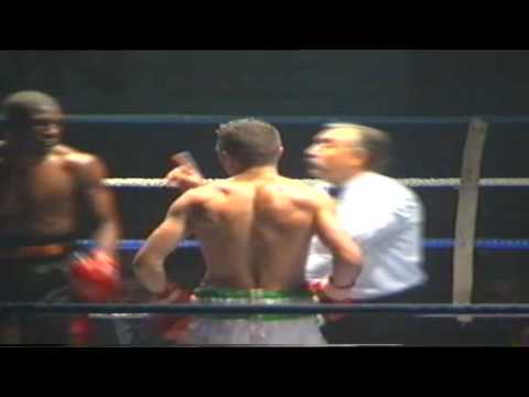 Jose Luis Navarro El Cazador vs Delroy Bryan 4