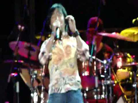 Arnel Pineda & Neal Schon at Katy Perry Live in Ma...