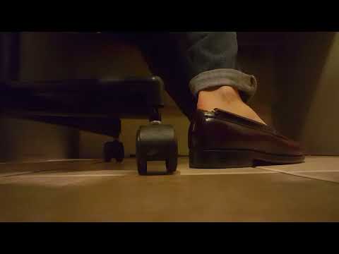 Penny Loafers Shoeplaying @ Desk