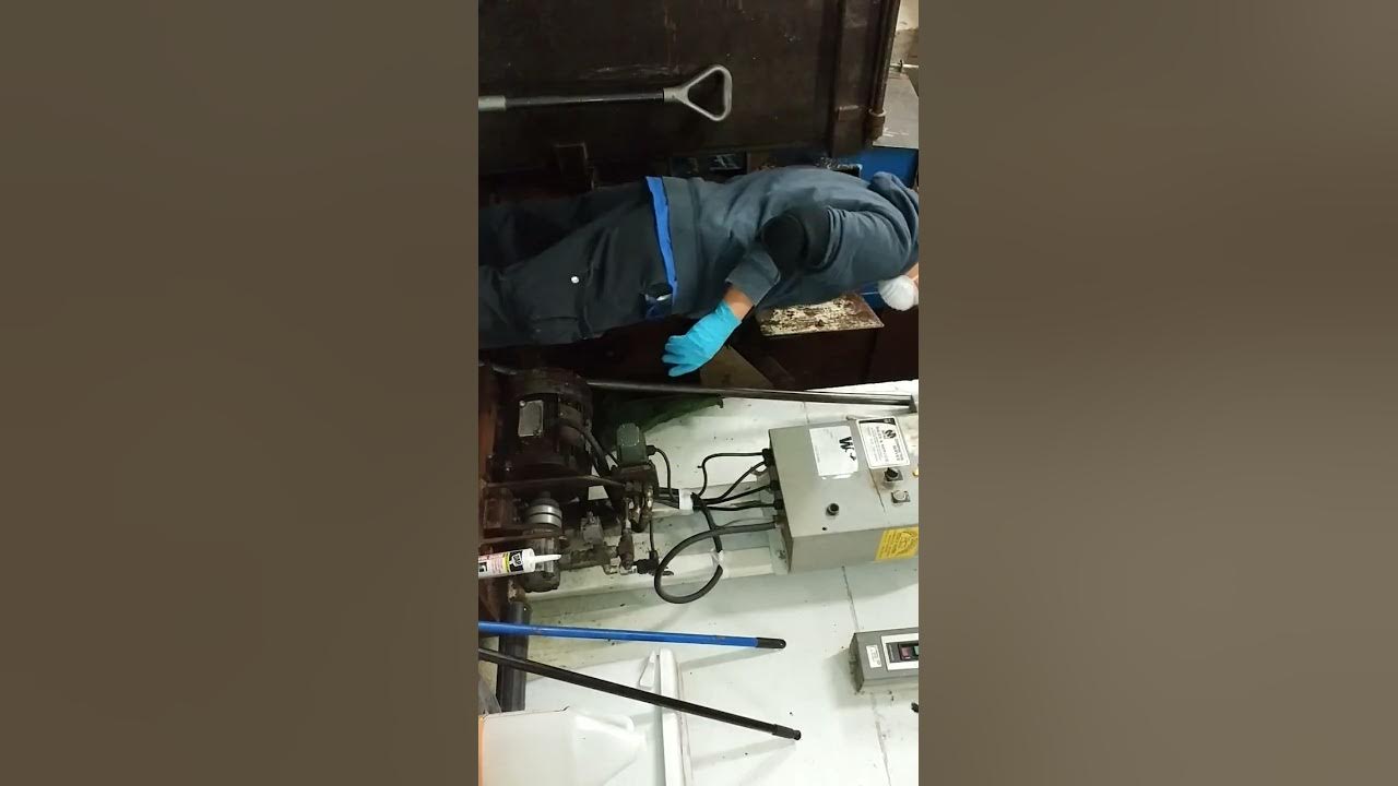 This is what you can see inside the garbage compactor YouTube