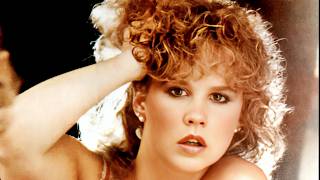 Linda Blair TOPLESS Photos That Shocked Everyone take a look.