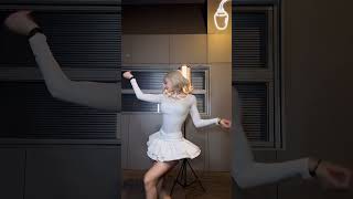 Hey～ Could you come a little closer? #heels  #ellia  #dancemusic  #america  #stepupdance
