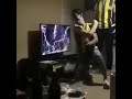 Fenerbahçe gol yiyince televizyonu kırdı