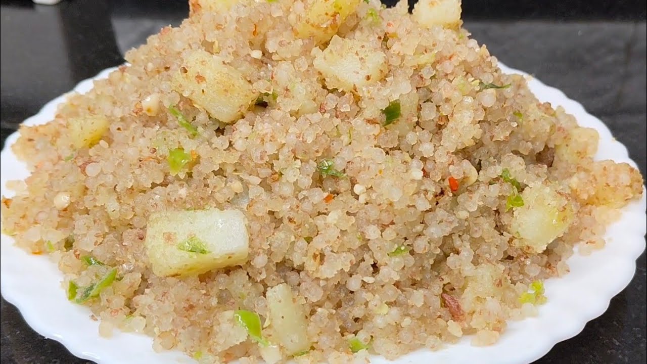 महाशिवरात्री स्पेशल साबुदाणा खिचडी | उपवासाची झटपट आणि चविष्ट रेसिपी