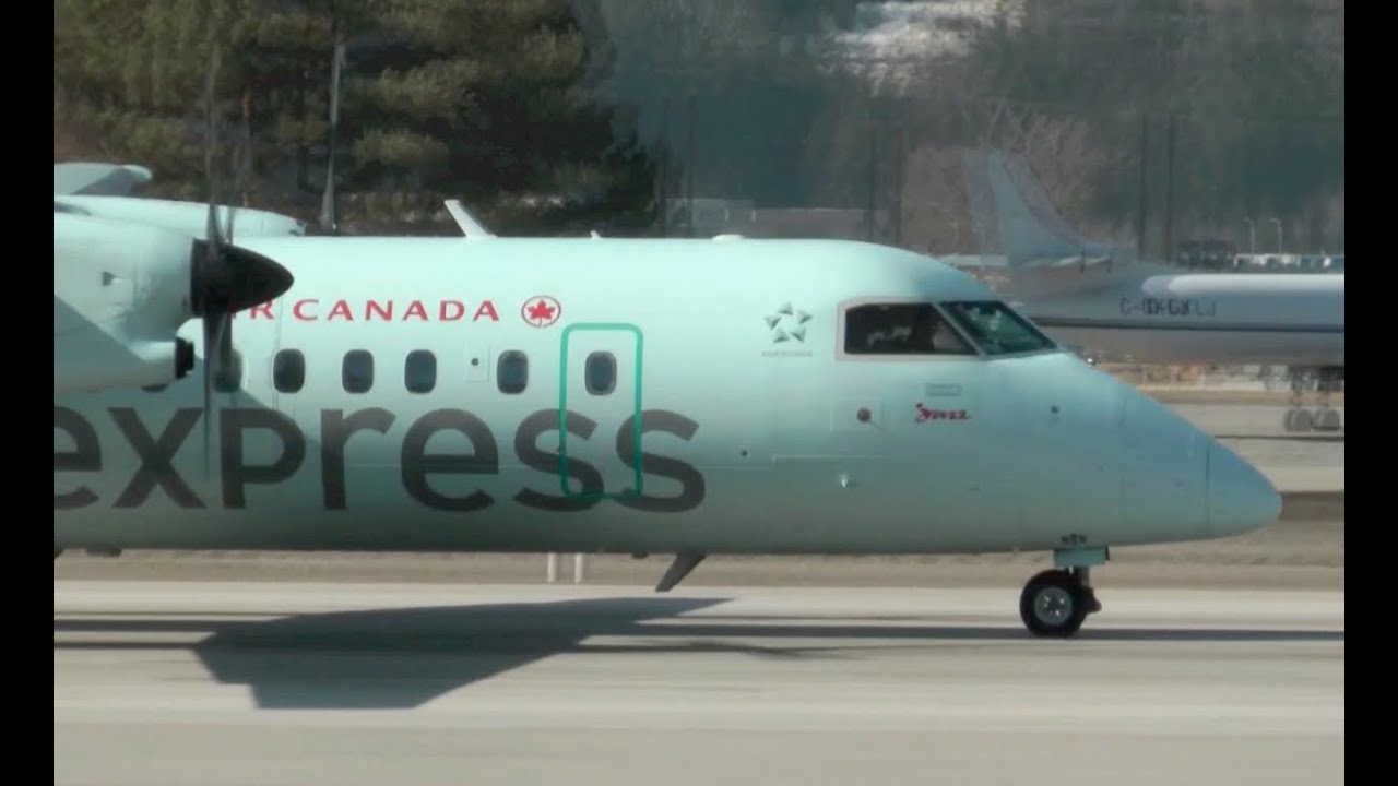 De Havilland Canada DHC-8-301 Dash 8 Approach and Landing in Castlegar, British Columbia