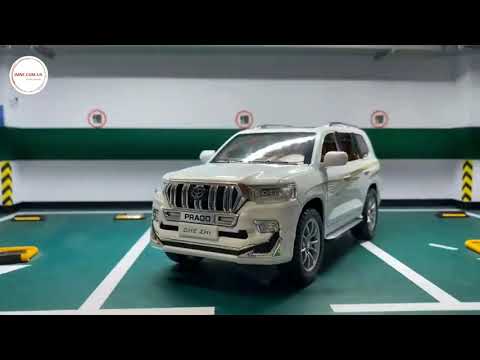 Колекційна модель позашляховика Toyota Land Cruiser Prado Джип тойота ленд крузер 21х8х9 звук світло 2 кольори, відео 1