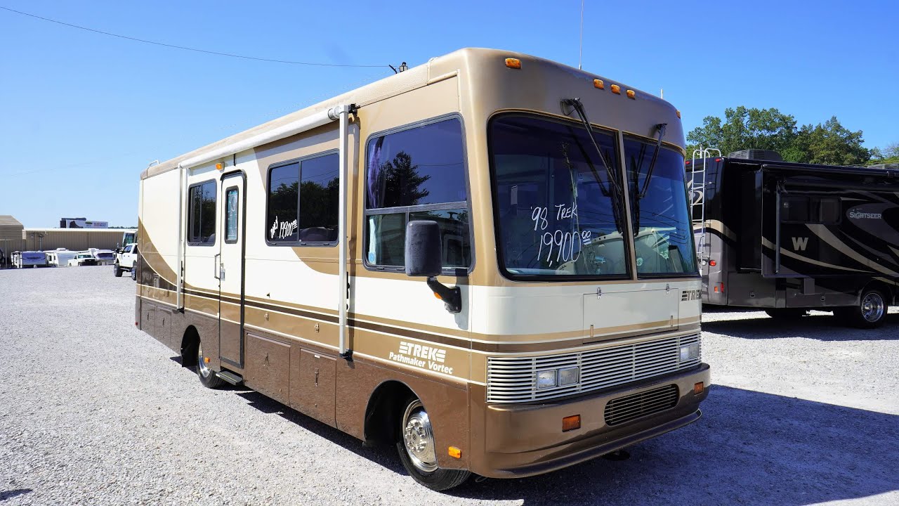 SOLD!! 1998 Safari Trek Pathmaker 2830, 454 Chevy V8, Jacks, Low Miles