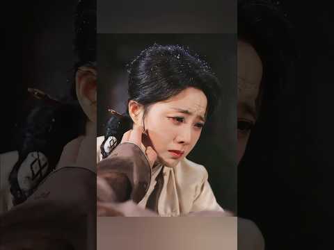 غرست تسعة مسامير لتحبس قوتها لكنها كسرتها لتنقذ رجلا أعاد تعريف القوة Shorts 