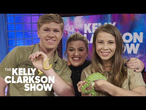 bindi-and-robert-irwin-introduce-kristin-chenoweth-and-kelly-clarkson-to-pythons