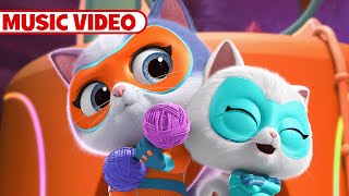 Bitsy Wants Buddy's Strength! 💪 | Feat. The Song "Be Like Buddy" | SuperKitties | @disneyjunior​