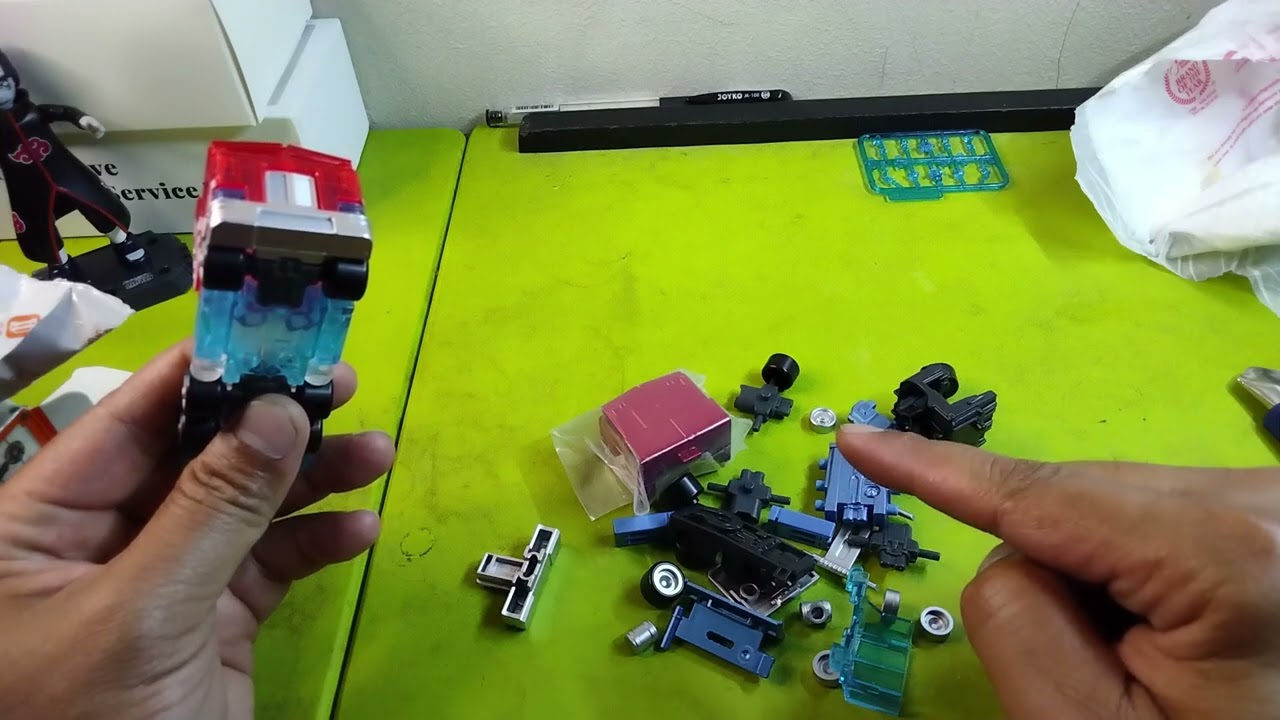 UNBOXING OPTIMUS TITANIUM