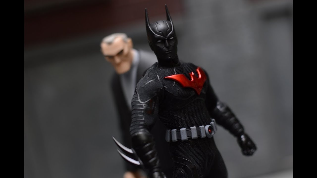 mezco batman beyond