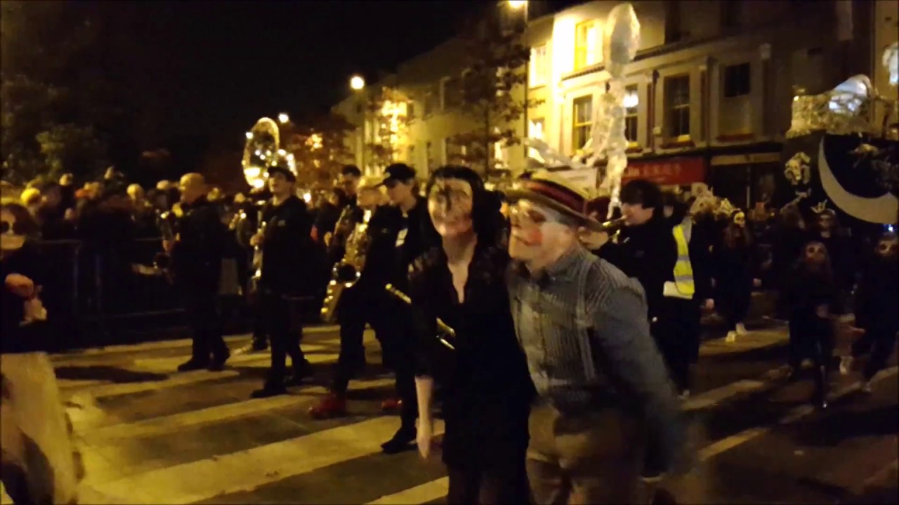 Dragon Of Shandon Parade 2016 Cork