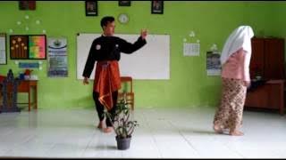 SIMPLE DRAMA RORO JONGGRANG, THE LEGEND OF PRAMBANAN TEMPLES SNCS 3