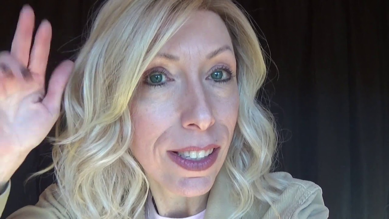 Amaretto by BelleTress, Wig Review in Champagne With Apple Pie