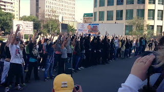 Флешмоб Люди в Черном на машинах GetTaxi - MIB Flashmob Флешмоб Люди в Черном на машинах GetTaxi - MIB Flashmob