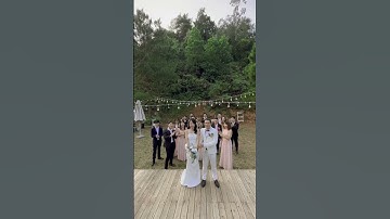 Màn tung hoa của cô dâu chú rể nó lạ lắm #short  #anhvienaocuoi  #clip #photo #xuhuong  #mrhanhphuc