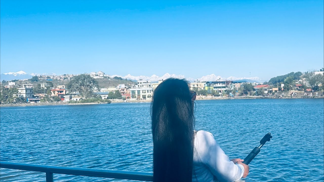 Ms queen is बरु एक्लो हुनु तर गलत नहुनु 😢