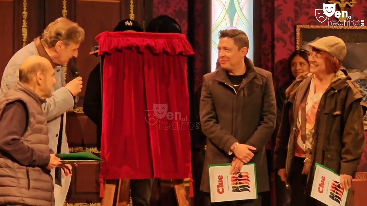 400 Representaciones Clue padrinos Edgar Vivar, Armando Hernández y Fernanda Tapia 