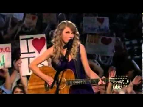 18-taylor-swift-red-live-performance-we-are-never-ever-getting-back-together-cma-awards-2012-ama-vma-youtube2-xvid
