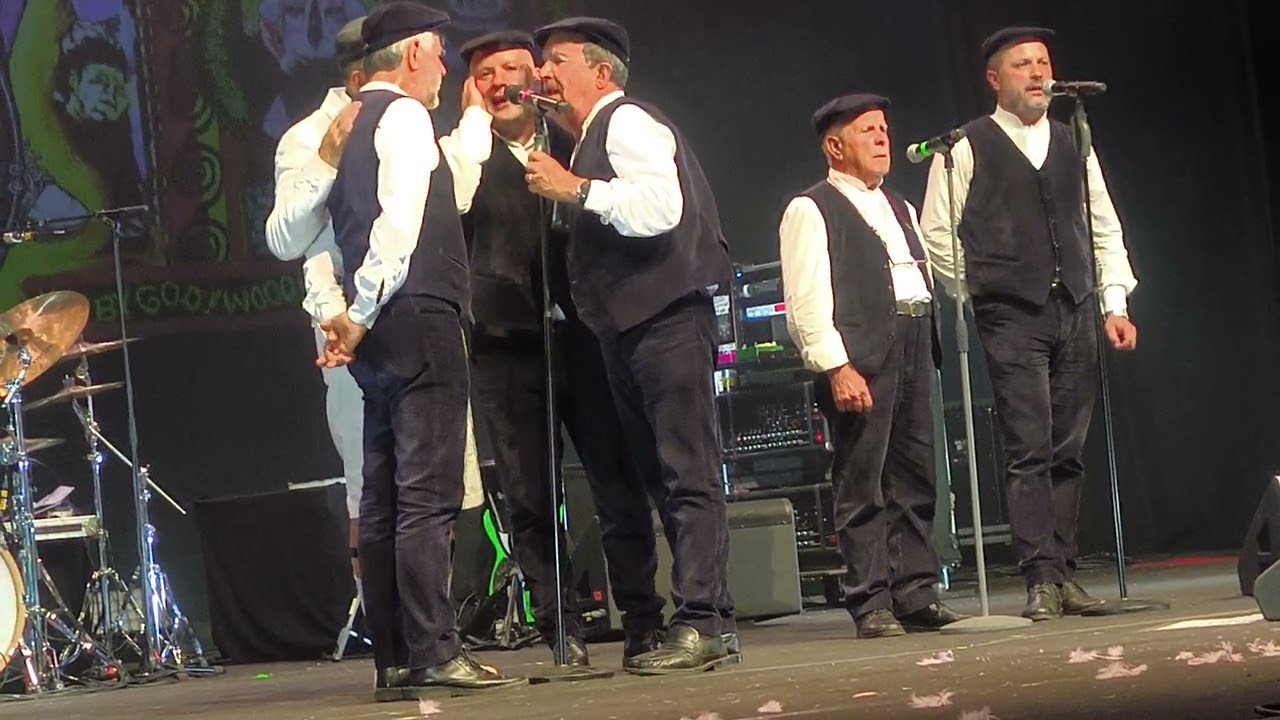 Procurade 'e Moderare, con Tenores di Neoneli e Elio, live @ Teatro Massimo, Cagliari 30.07.2024