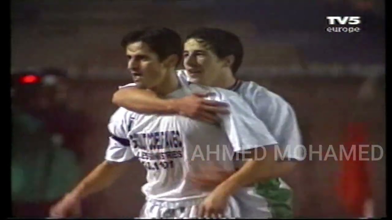 Algérie vs Ghana حصري و نادر جداً - لقاء الضباب بين الجزائر و غانا 2001