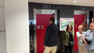 Müslim Sarı'nın danışmanı olduğu iddia edilen kişi, gazetecilere \