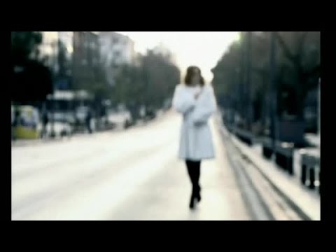 Reyhan Karaca - İki Gözüm (Official Video)