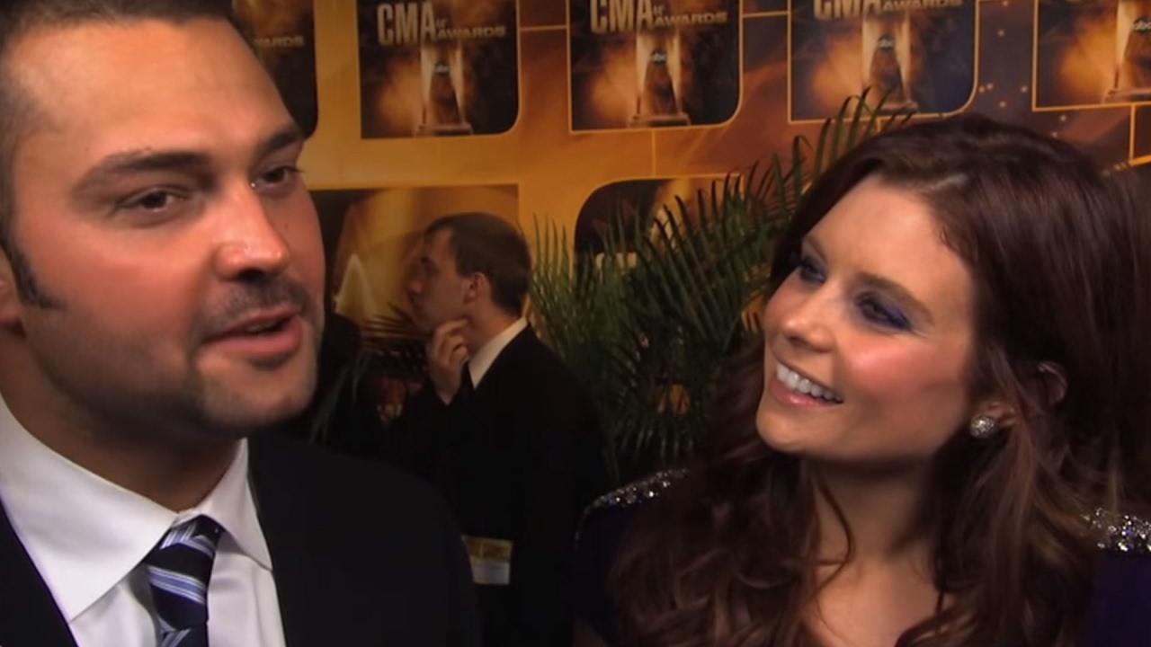 Joanna Garcia & Nick Swisher - Favorite Christmas Gifts| CMA Country Christmas |  CMA